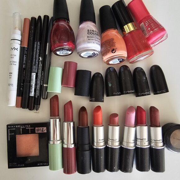 20 Testers - Picture 1 of 11